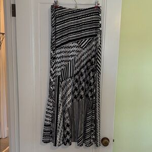 Chico's Black and White Asymmetrical Design Maxi Skirt